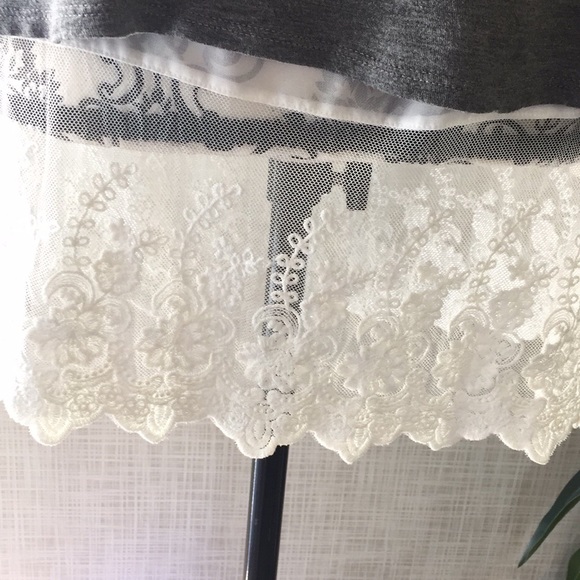 LC Lauren Conrad Lace Trim Tie Sides Tunic - Picture 7 of 7